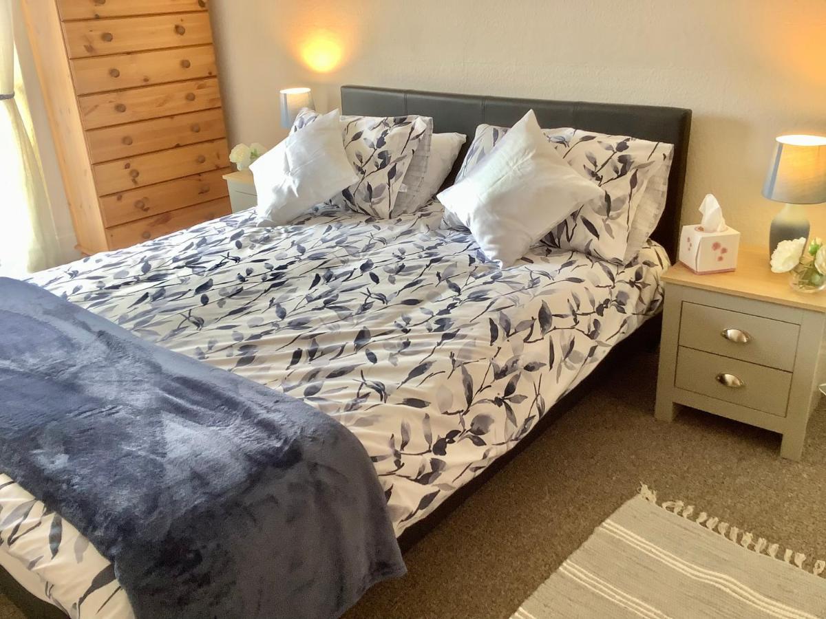 Second Floor Apartment Tenby Town Centre Екстер'єр фото