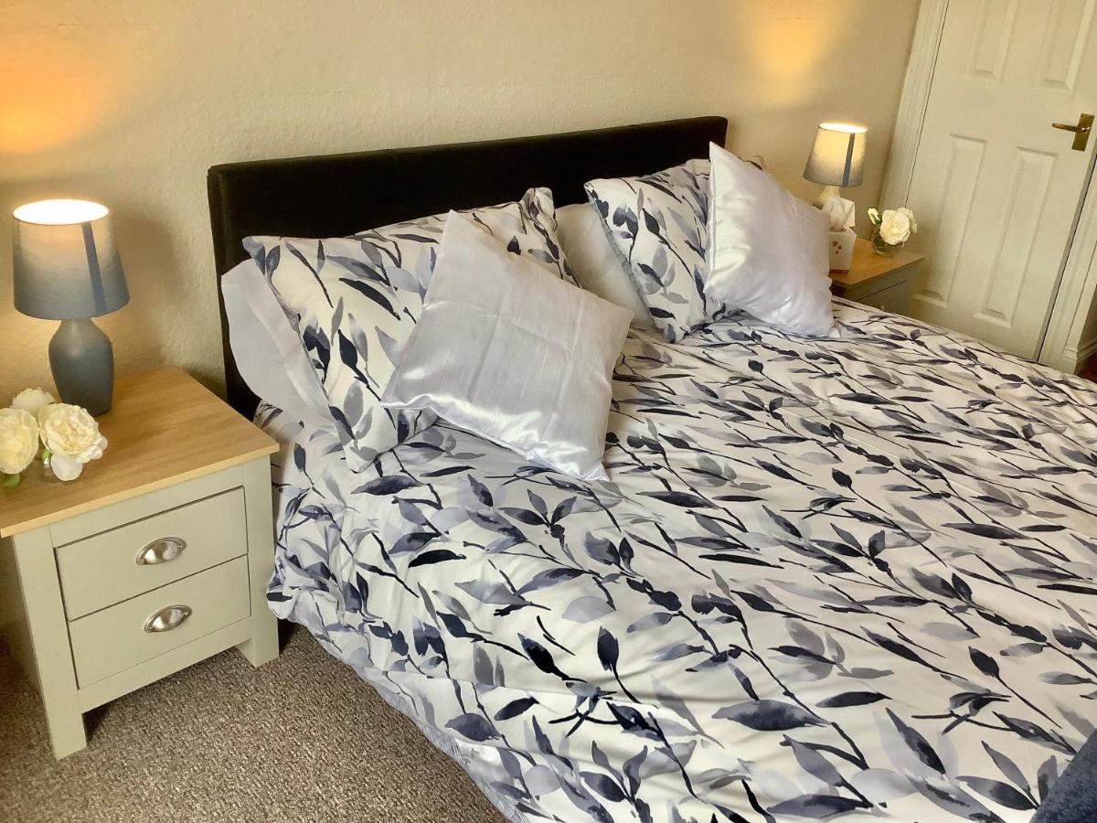 Second Floor Apartment Tenby Town Centre Екстер'єр фото