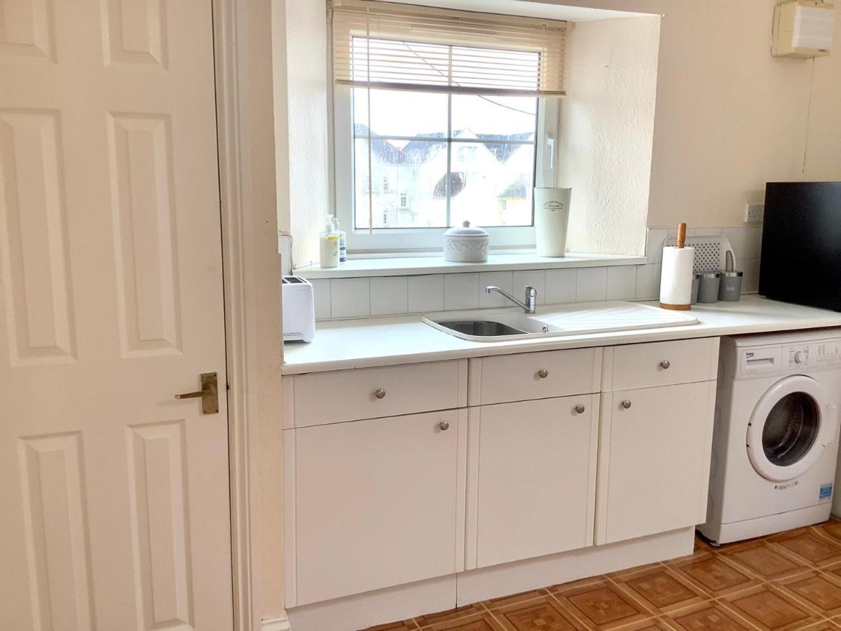 Second Floor Apartment Tenby Town Centre Екстер'єр фото